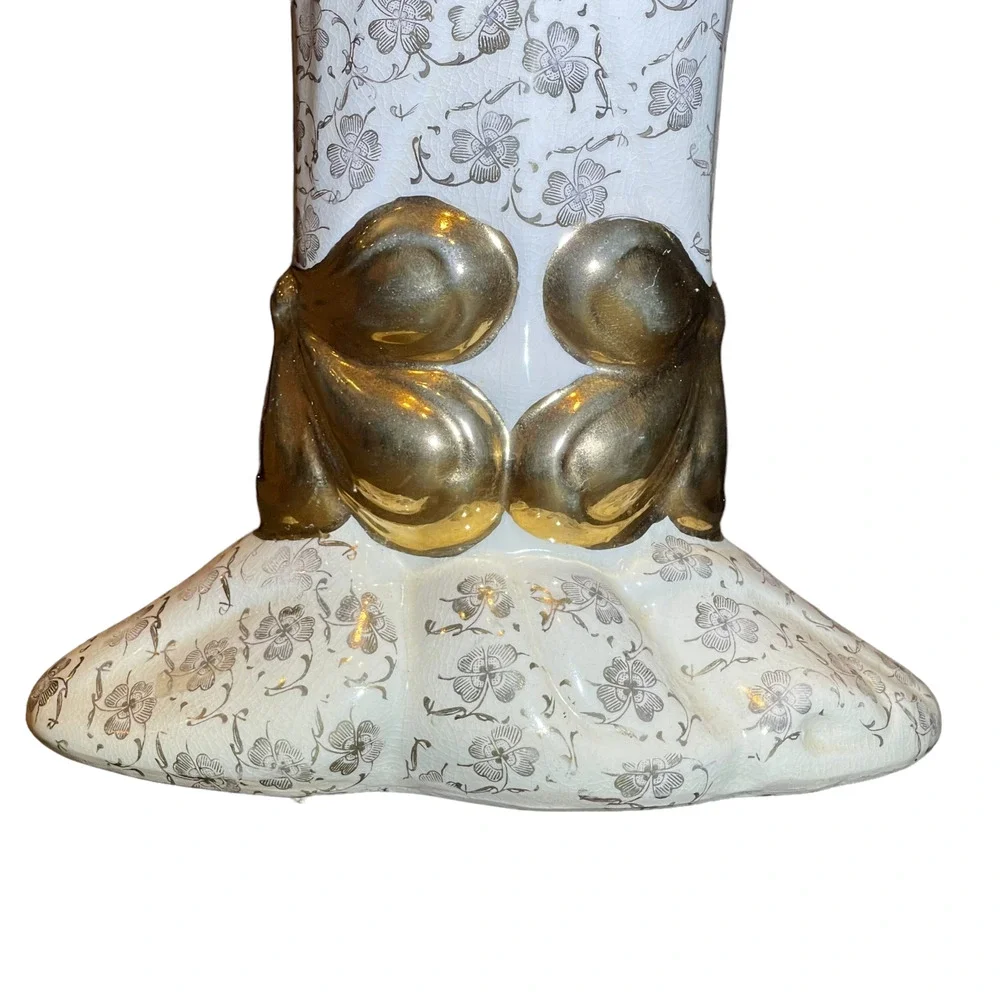 Chic Pottery Vase‎ Four Leaf Clover Gold Gilt Floral Zanesville Ohio 11.5